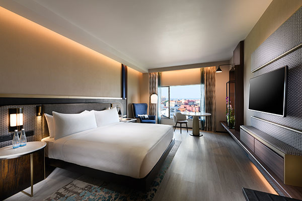 king-superior-room.jpg